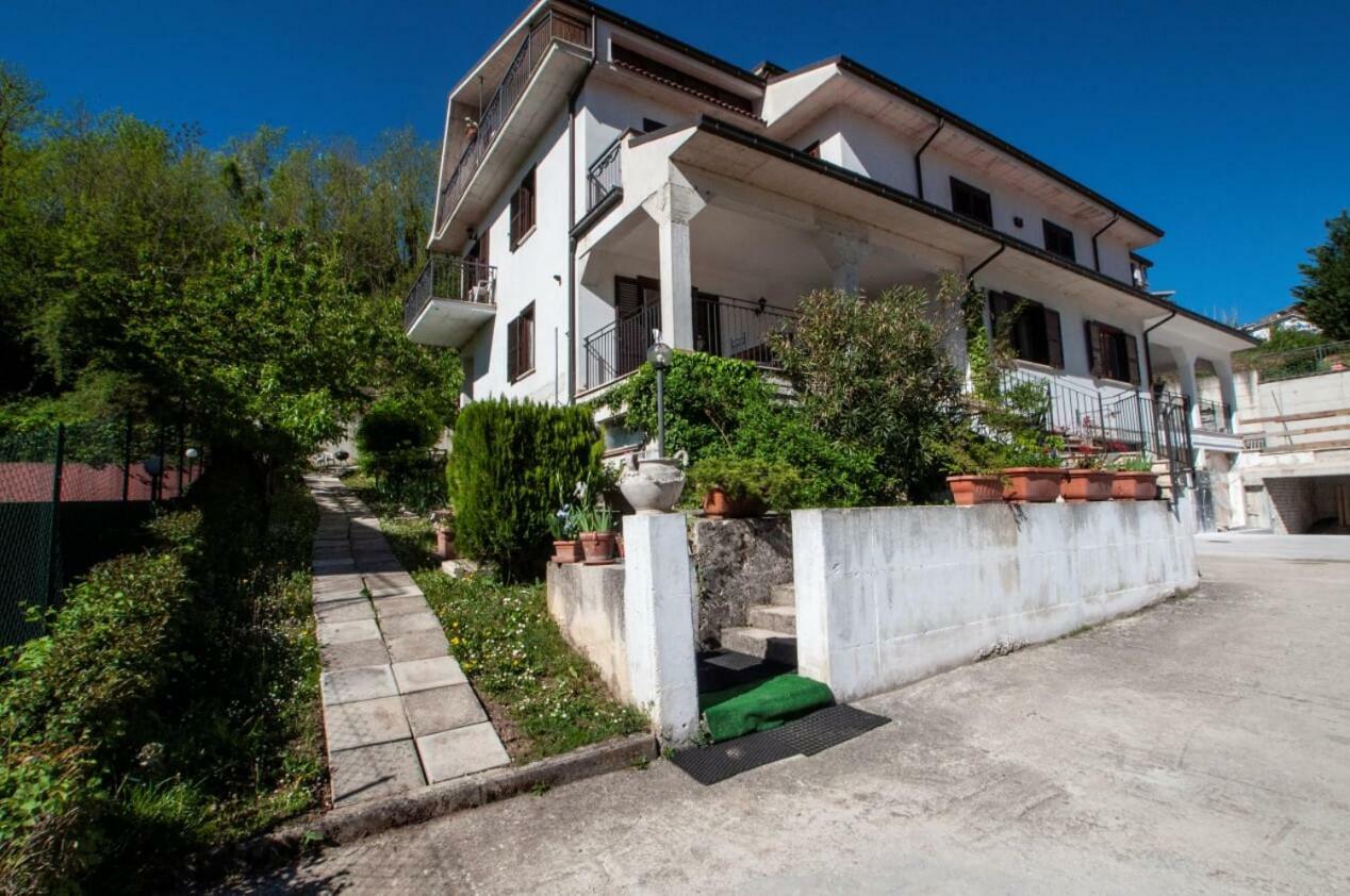 La Freccia E Il Leone Hotel Pratola Peligna Exterior photo
